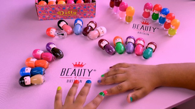 Dolly Nail Polish Set 24 Modern Colours Water-based Peel-Off